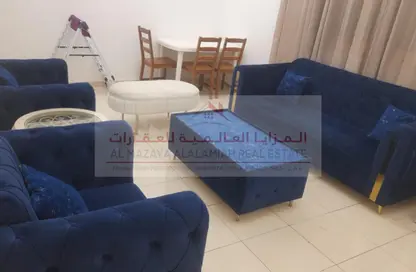 Apartment - 2 Bedrooms - 2 Bathrooms for rent in Al Khan - Sharjah