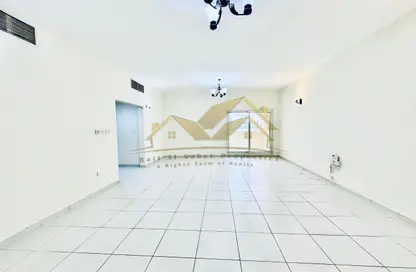 Apartment - 2 Bedrooms - 2 Bathrooms for rent in Oud Metha - Bur Dubai - Dubai