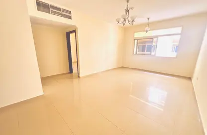 Apartment - 1 Bedroom - 2 Bathrooms for rent in Muwaileh 29 Building - Muwaileh - Sharjah