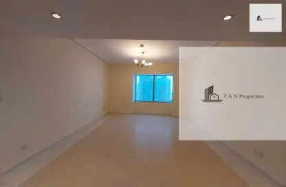 Apartment - 3 Bedrooms - 3 Bathrooms for rent in 21st Century Tower - Sheikh Zayed Road - Dubai