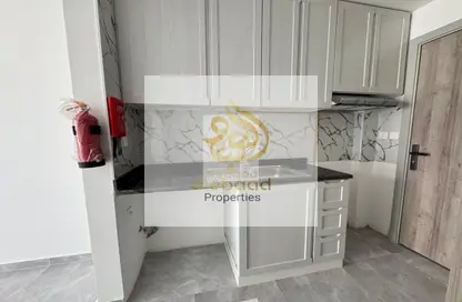 Apartment - Studio - 1 Bathroom for rent in Al Warsan 4 - Al Warsan - Dubai