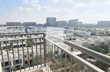Apartment - 3 Bedrooms - 3 Bathrooms for sale in Zahra Apartments 1A - Zahra Apartments - Town Square - Dubai
