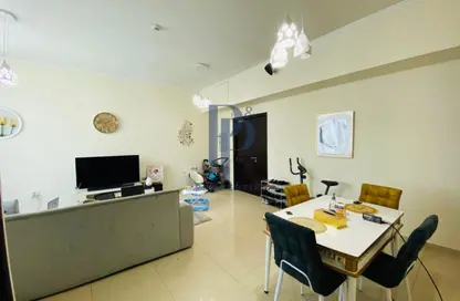 Apartment - 1 Bedroom - 2 Bathrooms for rent in DEC Tower 2 - DEC Towers - Dubai Marina - Dubai