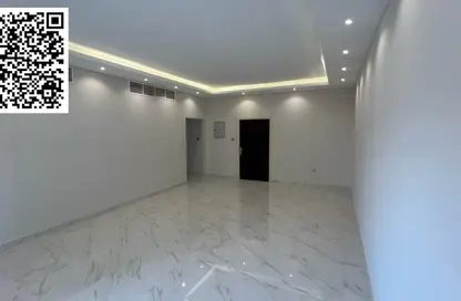 شقة - 2 غرف نوم - 2 حمامات للايجار في مساكن كورنيش عجمان - طريق كورنيش عجمان - عجمان