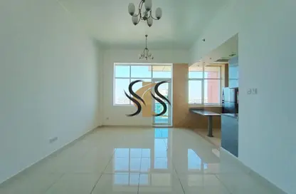 Apartment - 1 Bedroom - 2 Bathrooms for rent in Metro Building - Al Barsha 1 - Al Barsha - Dubai