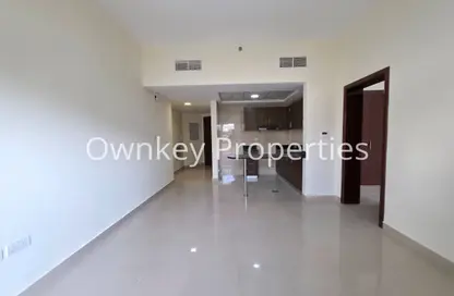 شقة - 2 غرف نوم - 3 حمامات للايجار في نرجس ريزيدينس - قرية الجميرا سركل - دبي شقة - 2 غرف نوم - 3 حمامات للايجار في نرجس ريزيدينس - قرية الجميرا سركل - دبي