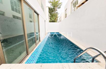 Villa - 4 Bedrooms - 5 Bathrooms for rent in Jumeirah 1 Villas - Jumeirah 1 - Jumeirah - Dubai