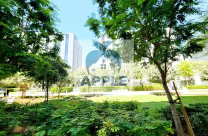 شقة - غرفة نوم - 2 حمامات للبيع في ذا لينك - إيست فييليدج - الجادة - الشارقة