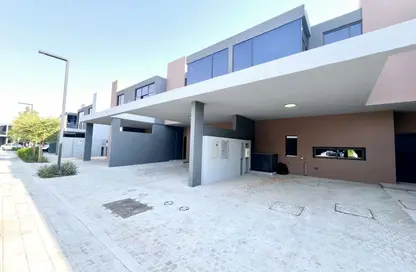 Townhouse - 2 Bedrooms - 4 Bathrooms for rent in Robinia - Masaar - Tilal City - Sharjah