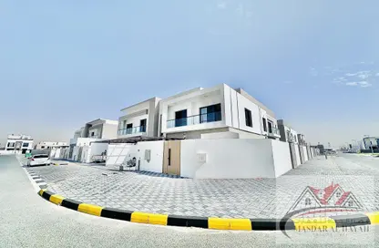 شقة - 5 غرف نوم - 7 حمامات للايجار في حوشي - البادي - الشارقة