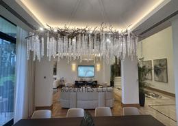 Living / Dining Room image for: Villa - 5 bedrooms - 7 bathrooms for sale in Jumeirah Zabeel Saray - The Crescent - Palm Jumeirah - Dubai, Image 1