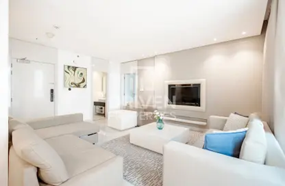 شقة - غرفة نوم - 2 حمامات للبيع في داماك ميزون ذو فوغ - الخليج التجاري - دبي