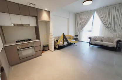 شقة - غرفة نوم - 2 حمامات للبيع في 2 الجادة - الجادة - الشارقة شقة - غرفة نوم - 2 حمامات للبيع في 2 الجادة - الجادة - الشارقة