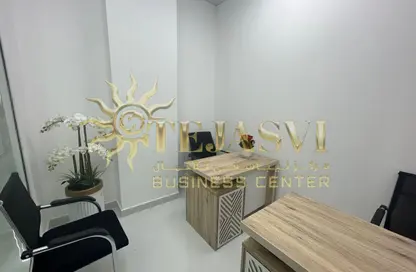 Office Space - Studio - 1 Bathroom for rent in Red Avenue - Al Garhoud - Dubai