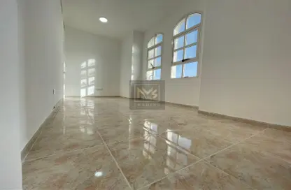 Apartment - 1 Bedroom - 1 Bathroom for rent in Between Two Bridges - Abu Dhabi