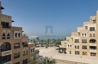 شقة - 2 غرف نوم - 4 حمامات للايجار في باب البحر - جزيرة المرجان - رأس الخيمة