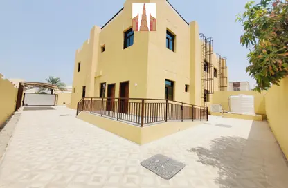 Villa - 5 Bedrooms - 6 Bathrooms for rent in Al Sabkha - Al Riqqa - Sharjah