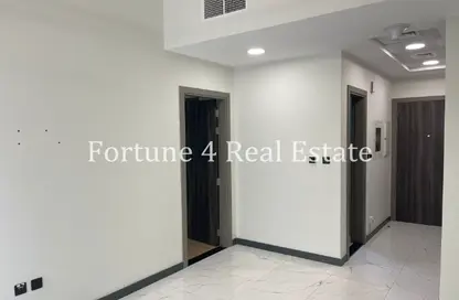 شقة - غرفة نوم - 2 حمامات للبيع في برج روكان B - برج روكان - دبي لاند - دبي شقة - غرفة نوم - 2 حمامات للبيع في برج روكان B - برج روكان - دبي لاند - دبي