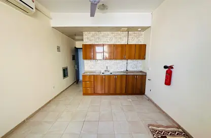 Apartment - Studio - 1 Bathroom for rent in Fire Station Road - Muwaileh - Sharjah