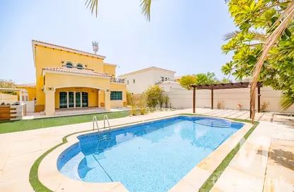Villa - 4 Bedrooms - 4 Bathrooms for rent in Legacy - Jumeirah Park - Dubai