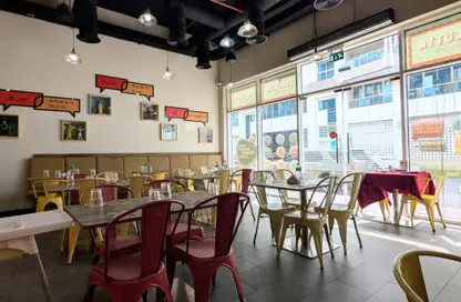 Shop - Studio for rent in wasl Opal - Al Karama - Dubai