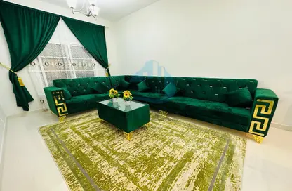 شقة - 2 غرف نوم - 2 حمامات للايجار في مساكن كورنيش عجمان - طريق كورنيش عجمان - عجمان