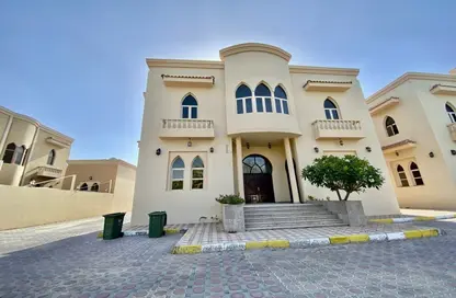 Villa - 5 Bedrooms - 7 Bathrooms for rent in Al Mahattah - Al Towayya - Al Ain