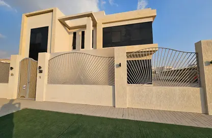 Villa - 5 Bedrooms - 7 Bathrooms for rent in Nad Al Sheba 4 - Nad Al Sheba - Dubai