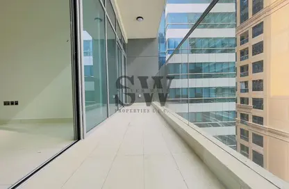 Apartment - 3 Bedrooms - 4 Bathrooms for rent in Sheikha Salama Tower - Khalidiya Street - Al Khalidiya - Abu Dhabi
