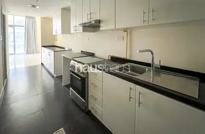 Apartment - Studio - 1 Bathroom for sale in Golf Horizon Tower A - Golf Horizon - DAMAC Hills - Dubai