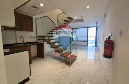 Apartment - 2 Bedrooms - 3 Bathrooms for sale in Oasis 1 - Oasis Residences - Masdar City - Abu Dhabi