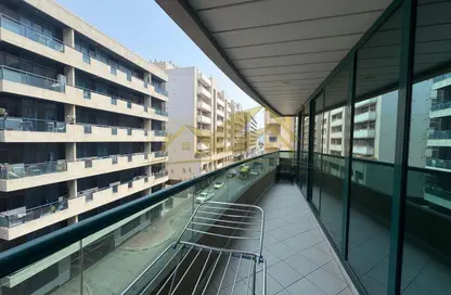 Apartment - 2 Bedrooms - 2 Bathrooms for rent in Al Raffa - Bur Dubai - Dubai