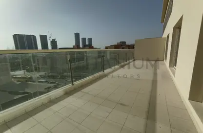 Apartment - 2 Bedrooms - 3 Bathrooms for rent in Royal JVC Building - Jumeirah Village Circle - Dubai
