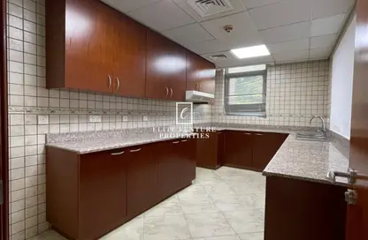 Apartment - 3 Bedrooms - 3 Bathrooms for rent in Shakespeare Circus 3 - Shakespeare Circus - Motor City - Dubai