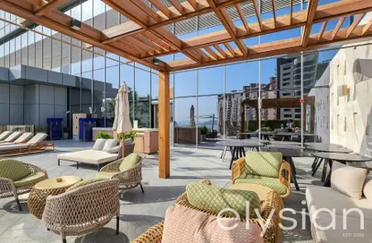 Apartment - Studio - 1 Bathroom for rent in The Palm Tower - Palm Jumeirah - Dubai