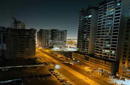 شقة - غرفة نوم - 2 حمامات للايجار في شارع التعاون - التعاون - الشارقة