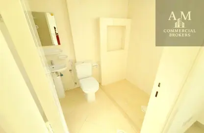 Apartment - 3 Bedrooms - 3 Bathrooms for rent in Muwaileh Commercial - Sharjah