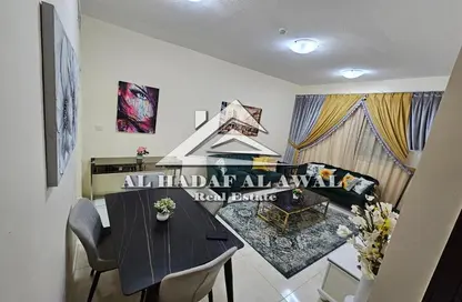 شقة - غرفة نوم - 1 حمام للايجار في شارع التعاون - التعاون - الشارقة