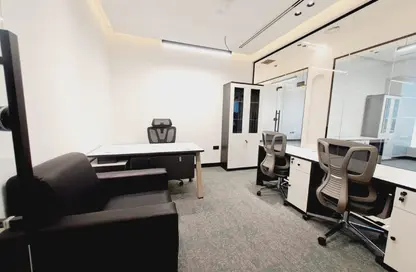Office Space - Studio - 4 Bathrooms for rent in Health care City - Dubai Healthcare City - Bur Dubai - Dubai