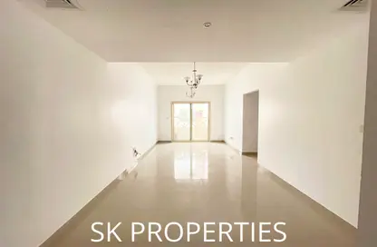 Apartment - 3 Bedrooms - 3 Bathrooms for rent in Muweileh Community - Muwaileh Commercial - Sharjah