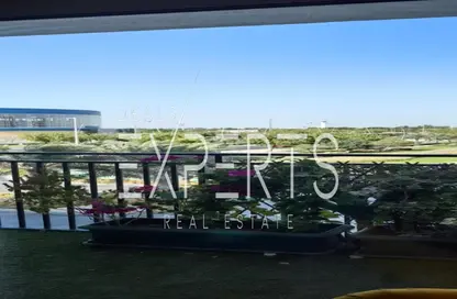 Apartment - 3 Bedrooms - 4 Bathrooms for sale in Waters Edge - Yas Island - Abu Dhabi