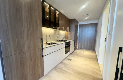 Apartment - Studio - 1 Bathroom for rent in Hamilton House - Jumeirah Village Circle - Dubai