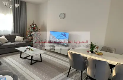 شقة - غرفة نوم - 2 حمامات للايجار في برج المروة 1 - أبراج المروة - كورنيش البحيرة - الشارقة