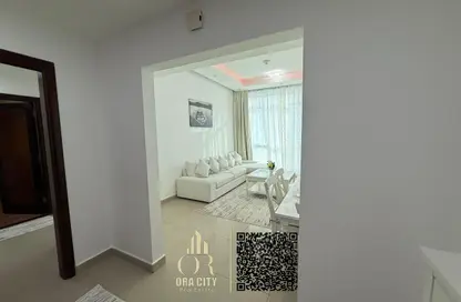 Apartment - 1 Bedroom - 2 Bathrooms for rent in Corniche Tower - Ajman Corniche Road - Ajman