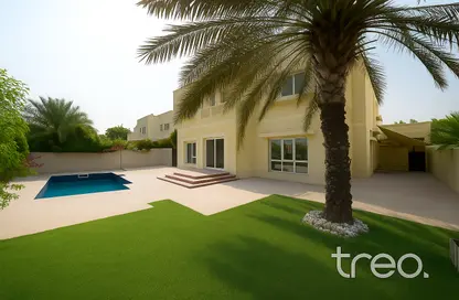 Villa - 5 Bedrooms - 5 Bathrooms for sale in Meadows 7 - Meadows - Dubai