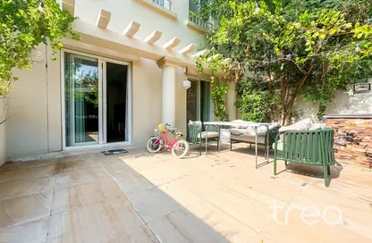 تاون هاوس - 2 غرف نوم - 3 حمامات للايجار في الينابيع 11 - الينابيع - دبي تاون هاوس - 2 غرف نوم - 3 حمامات للايجار في الينابيع 11 - الينابيع - دبي