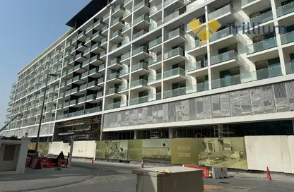 Shop - Studio - 1 Bathroom for rent in Binghatti Phoenix - Jumeirah Village Circle - Dubai