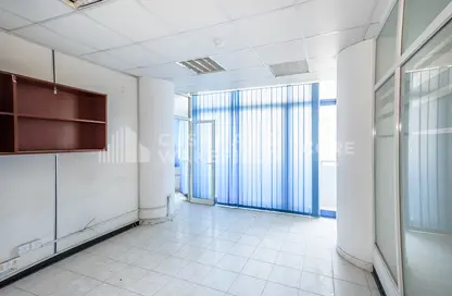 صورة لـ غرفة فارغة مكتب - استوديو للايجار في شارع حمدان - أبوظبي ، صورة رقم 1