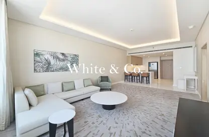Apartment - 1 Bedroom - 2 Bathrooms for rent in The Palm Tower - Palm Jumeirah - Dubai
