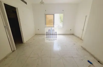 Apartment - Studio - 1 Bathroom for rent in Fire Station Road - Muwaileh - Sharjah